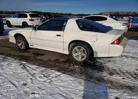 1990 Chevrolet Camaro Iroc-Z z USA, uszkodzony, nr VIN 1G1FP23F1LL102260